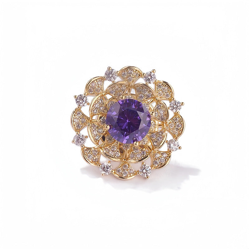 Exquisite brooch with oversized zirconia and fan-shaped halo setting